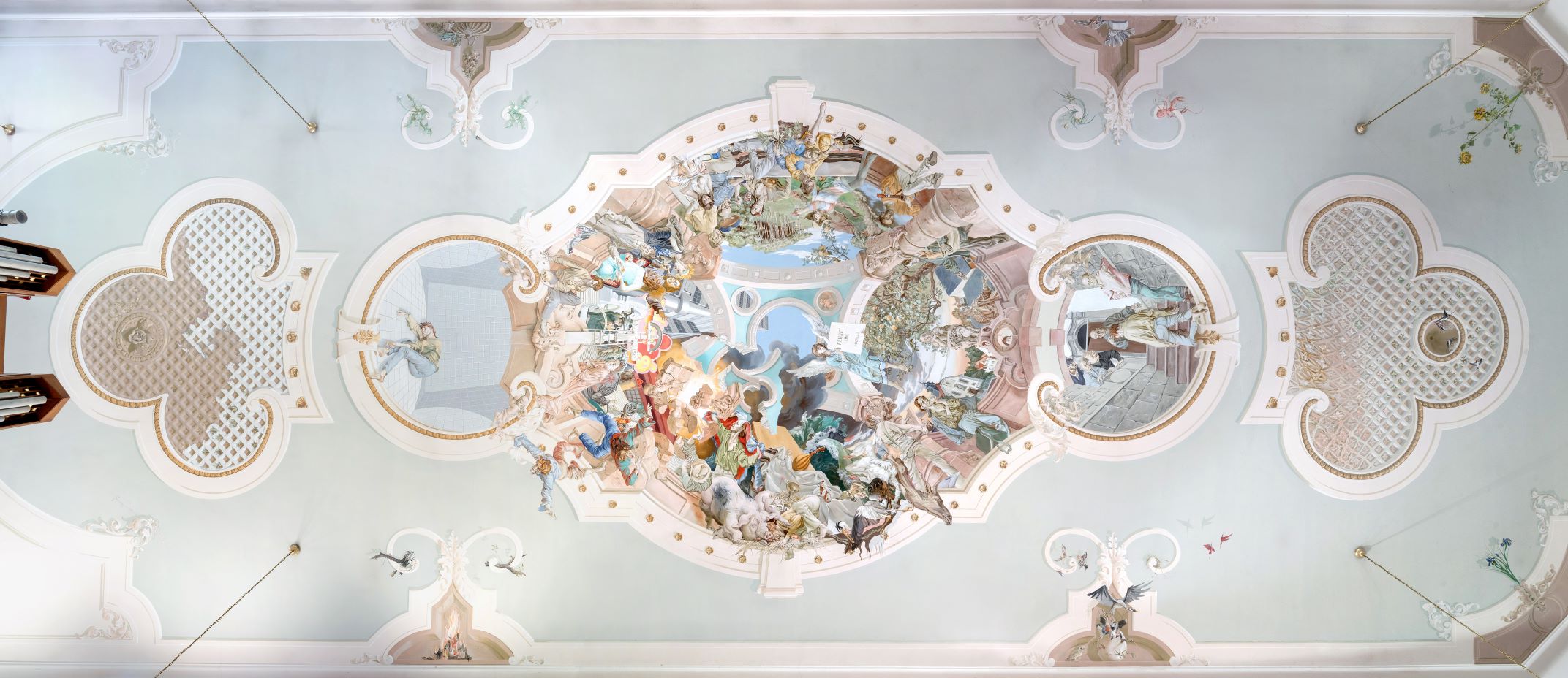 modernes Deckengemälde im barocken Stuck, Gleichnis vom verlorenen Sohn modern mit Hochhäusern interpretiert